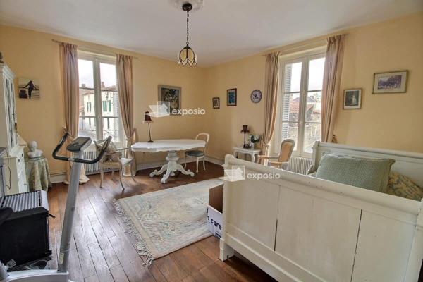 Maison Fenioux 5 pièce(s) 195.47 m2