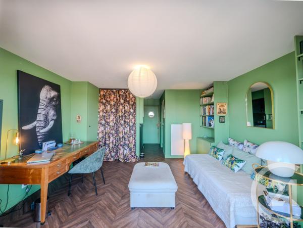 Appartement F1 à vendre  1 pièce - 26,94 m 2   DAX  - 40