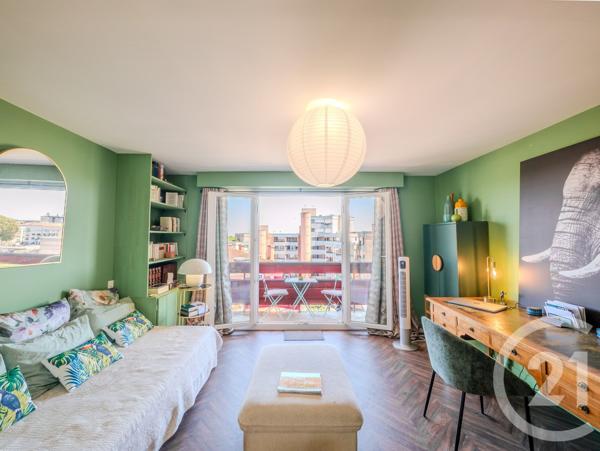 Appartement F1 à vendre  1 pièce - 26,94 m 2   DAX  - 40