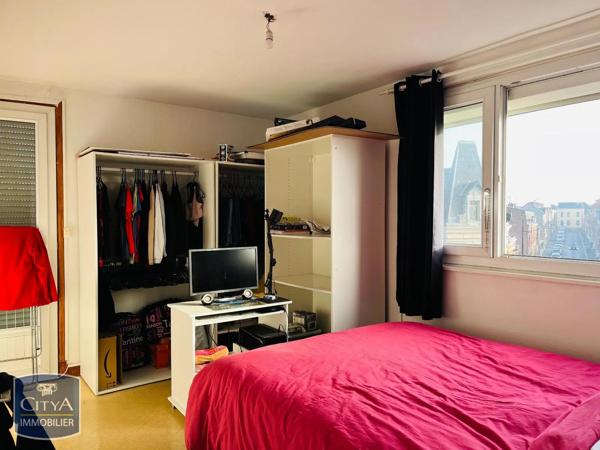 Appartement à louer 3 pièces 69m² Saint-Quentin (02100)