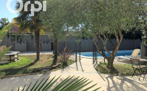 Immeuble à vendre    30 pièces •  Arvert