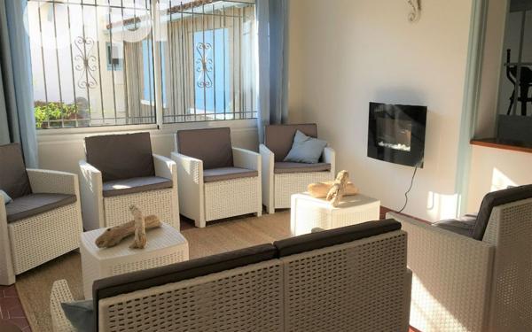 Immeuble à vendre    30 pièces •  Arvert