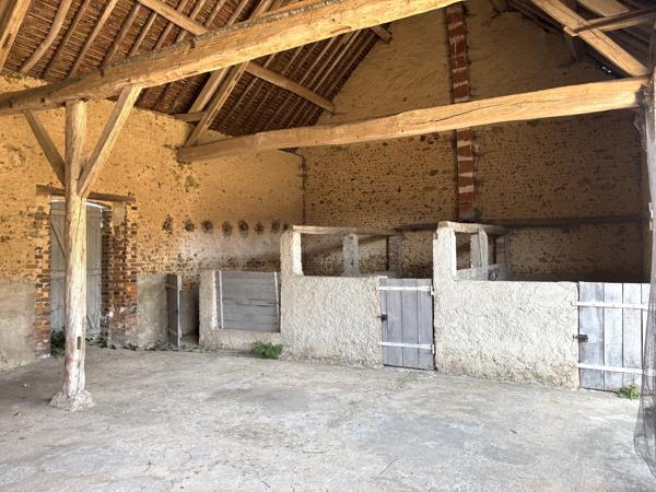 SAVIGNY-SUR-CLAIRIS