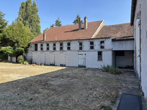 SAVIGNY-SUR-CLAIRIS