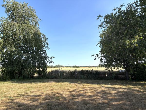 SAVIGNY-SUR-CLAIRIS