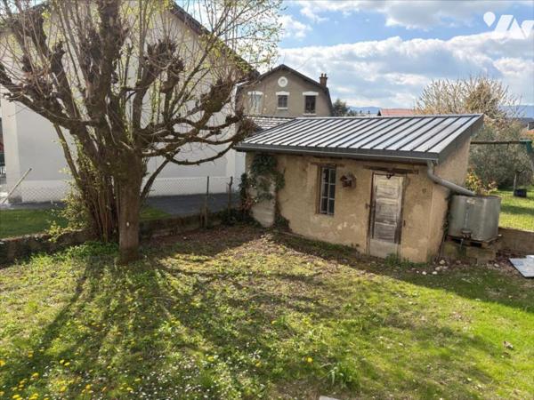 APPARTEMENT En Maison avec jardin privatif 591 m²