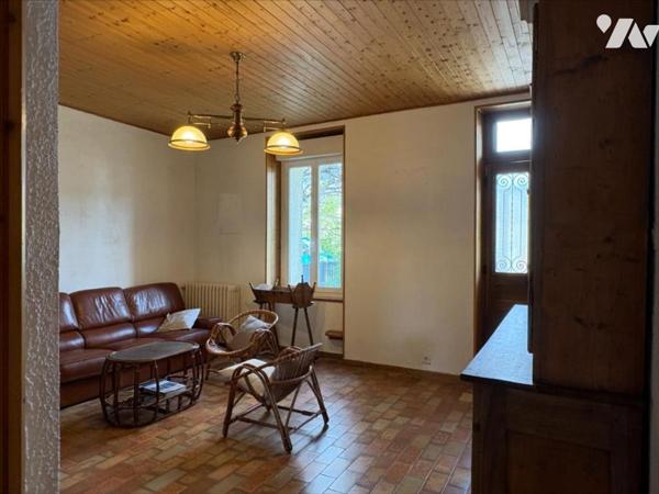 APPARTEMENT En Maison avec jardin privatif 591 m²