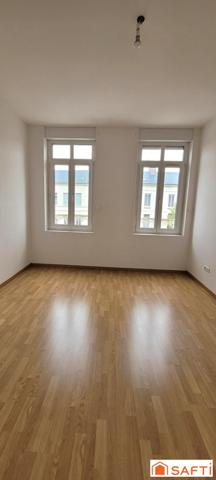 Grande maison T5 en COEUR DE VILLE avec une grande terrasse de plus de 30m² et DEPENDANCE de 2 pièces habitables