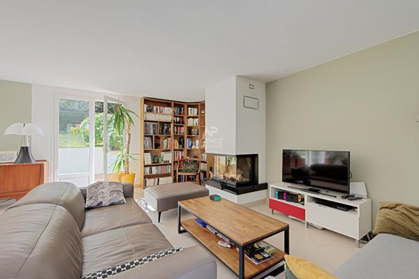 Maison Saint Germain En Laye 6 pièce(s) 130 m2 €925 000 ** - Référence 18132