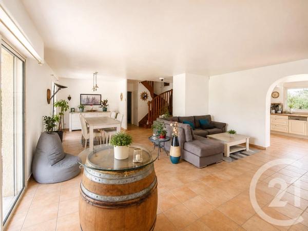 Maison à vendre  7 pièces - 171 m 2   GENAS  - 69