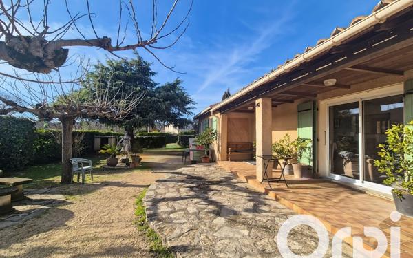 Maison à louer    4 pièces •  Laval-Saint-Roman