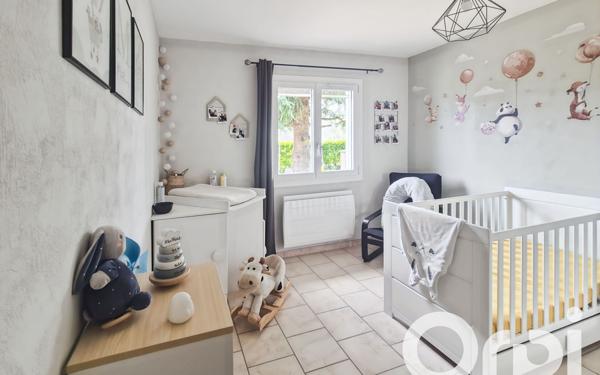 Maison à louer    4 pièces •  Laval-Saint-Roman