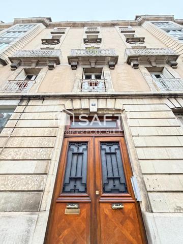 Bel appartement Hausmannien 166 m2 rénové récemment