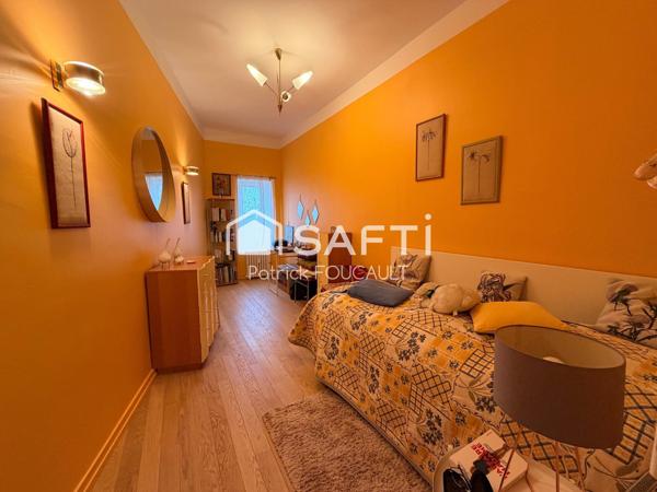 Bel appartement Hausmannien 166 m2 rénové récemment