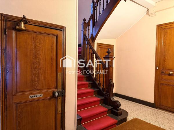 Bel appartement Hausmannien 166 m2 rénové récemment