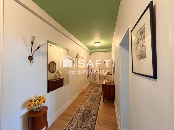 Bel appartement Hausmannien 166 m2 rénové récemment