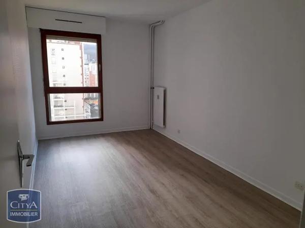 Appartement à louer 4 pièces 88m² Saint-Étienne (42100)