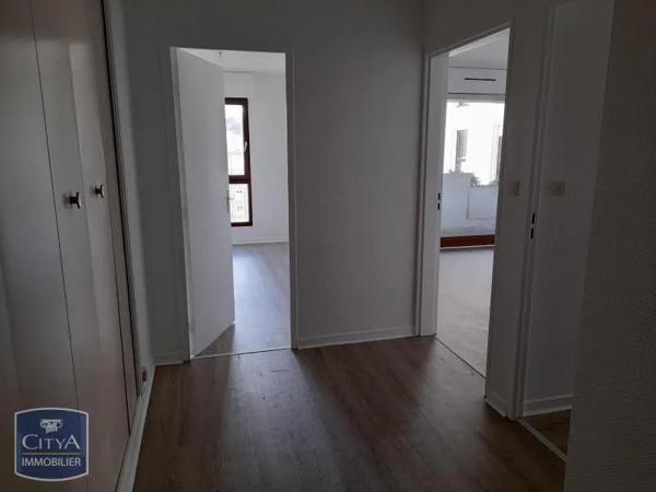 Appartement à louer 4 pièces 88m² Saint-Étienne (42100)