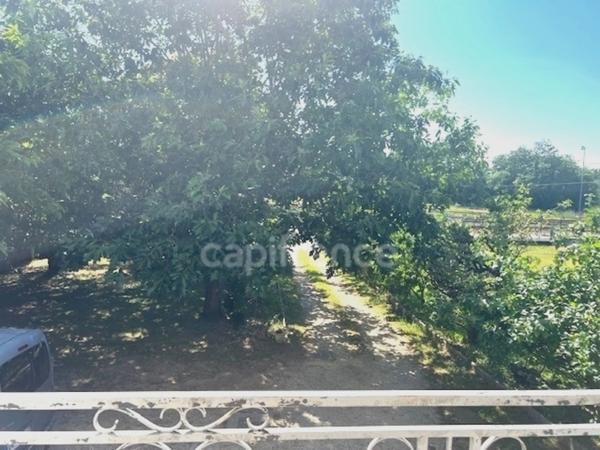 Maison à vendre 8 pièces SAINTES (17)