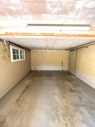 Maison à vendre 8 pièces SAINTES (17)