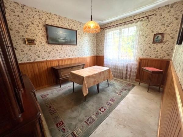 Maison à vendre 8 pièces SAINTES (17)