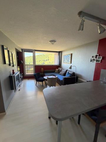 APPARTEMENT 48M2 TOUR DE LA BICHE