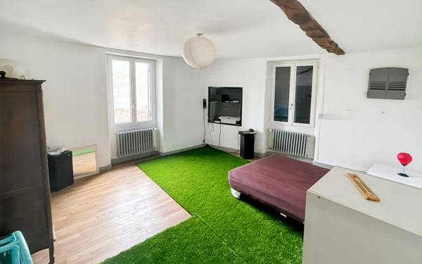 Maison à vendre    6 pièces •  Agonac