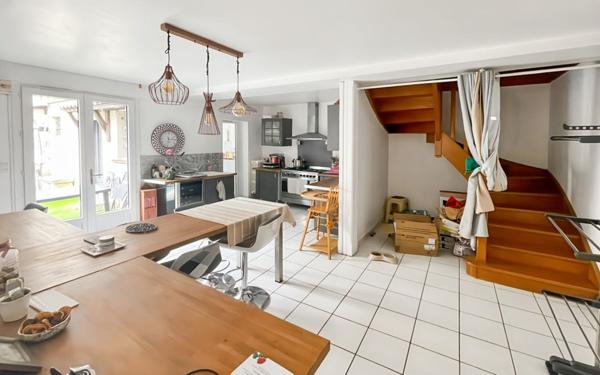 Maison à vendre    6 pièces •  Agonac