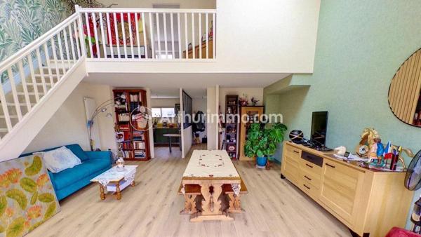 Vente                                                      Appartement
                        
                     3 pièces                      85 m2                     à Plérin