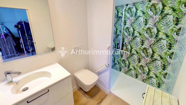 Vente                                                      Appartement
                        
                     3 pièces                      85 m2                     à Plérin