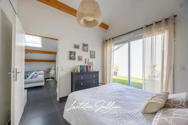 En Exclusivité par Laëtitia JULLIEN – Marseille 12ème – Les Caillols – Duplex T4 de 94 m² avec deux terrasses, parking, garage et résidence récente