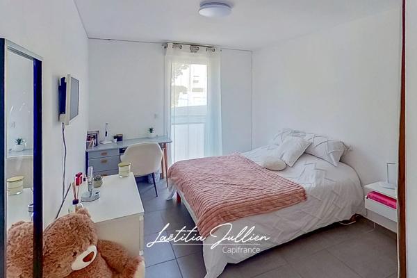 En Exclusivité par Laëtitia JULLIEN – Marseille 12ème – Les Caillols – Duplex T4 de 94 m² avec deux terrasses, parking, garage et résidence récente