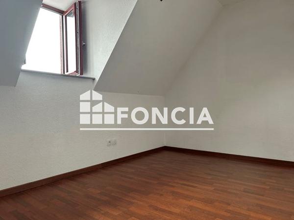 Location Appartement 4 pièces 78.7 m² - 49 PLACE GAMBETTA Oloron Sainte Marie 64400