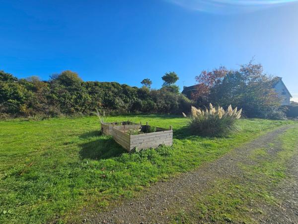 Terrain constructible, quartier du Vieux Bourg - Sainte Barbe