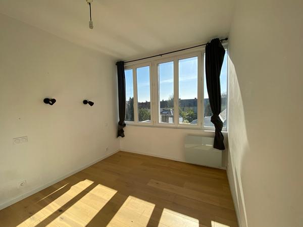 Nantes Bord de l'Erdre T4 Duplex 70 m2 avec terrasse en bois de 40 m²,  
Nantes 44000