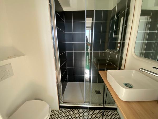 Nantes Bord de l'Erdre T4 Duplex 70 m2 avec terrasse en bois de 40 m²,  
Nantes 44000