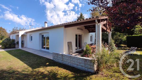 Maison à vendre  4 pièces - 119,60 m2 SAINTES - 17
