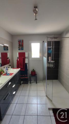 Maison à vendre  4 pièces - 119,60 m2 SAINTES - 17