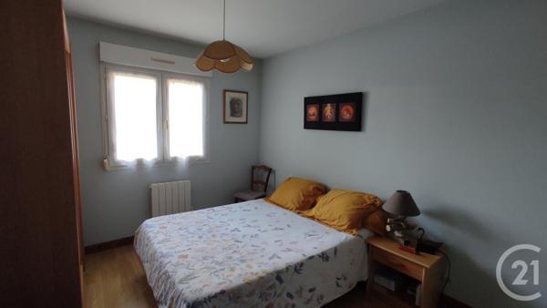 Maison à vendre  4 pièces - 119,60 m2 SAINTES - 17