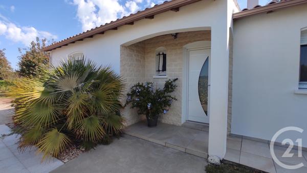 Maison à vendre  4 pièces - 119,60 m2 SAINTES - 17