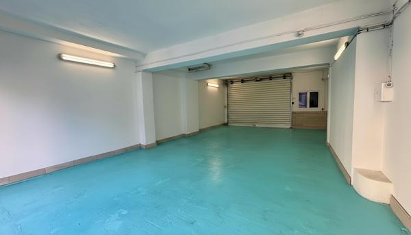 Local commercial Marseille 146 m2