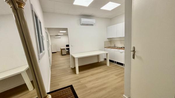 Local commercial Marseille 146 m2