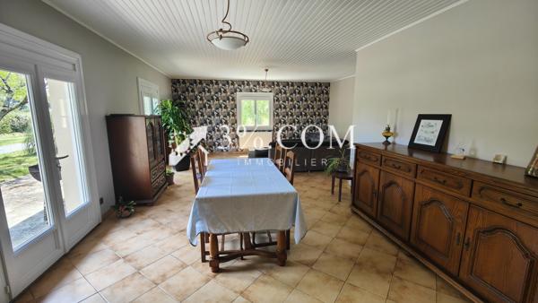 Maison
                                                                                                                                                                                                                                                                                                                        5 pièce(s)                                                                                                                                                                                                          4 chambre(s)                                                                                                                                                                                                          148.7  m²