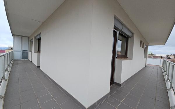 Appartement à vendre    3 pièces • 69,11 m2 Saint-Étienne