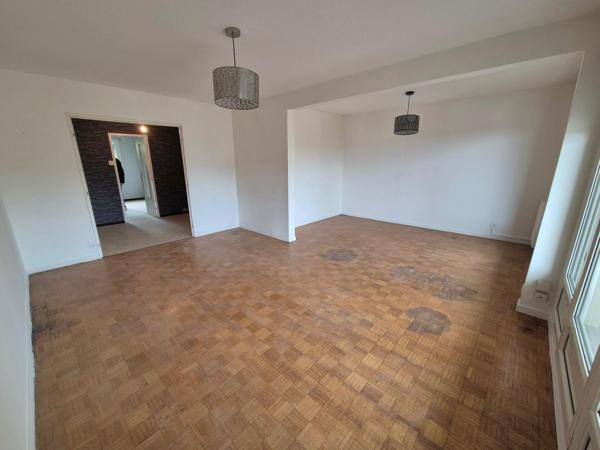 Appartement à LA RICAMARIE, 42150 - 4 pièces 85m²