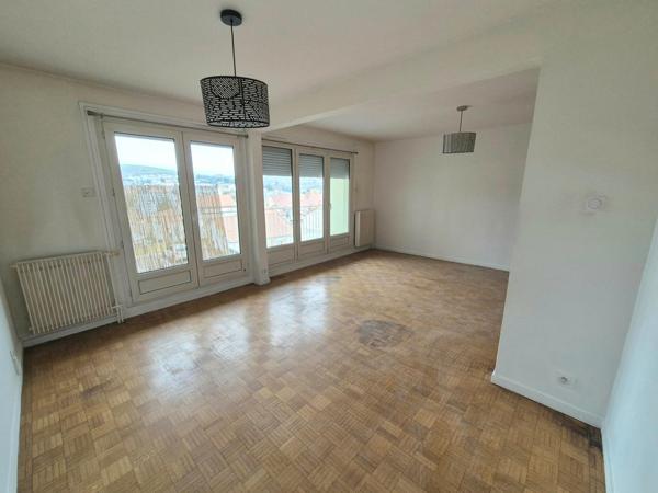 Appartement à LA RICAMARIE, 42150 - 4 pièces 85m²
