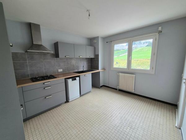Appartement à LA RICAMARIE, 42150 - 4 pièces 85m²
