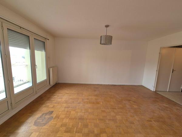 Appartement à LA RICAMARIE, 42150 - 4 pièces 85m²