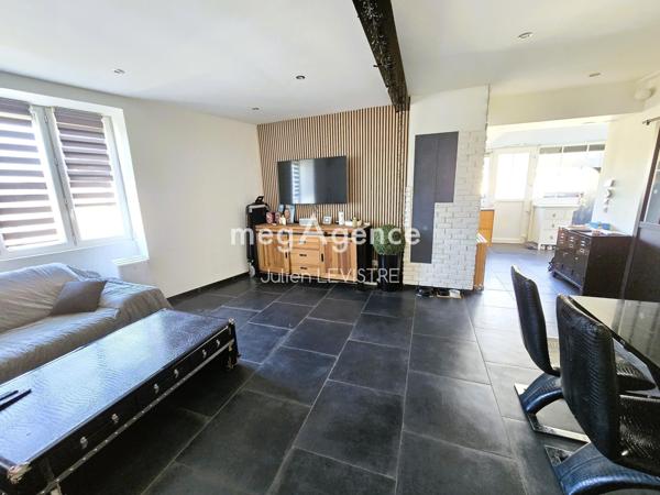 Maison à Auneau-Bleury-Saint-Symphorien, 28700 - 4 pièces 111m²