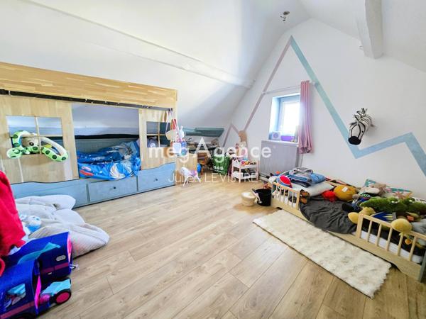 Maison à Auneau-Bleury-Saint-Symphorien, 28700 - 4 pièces 111m²